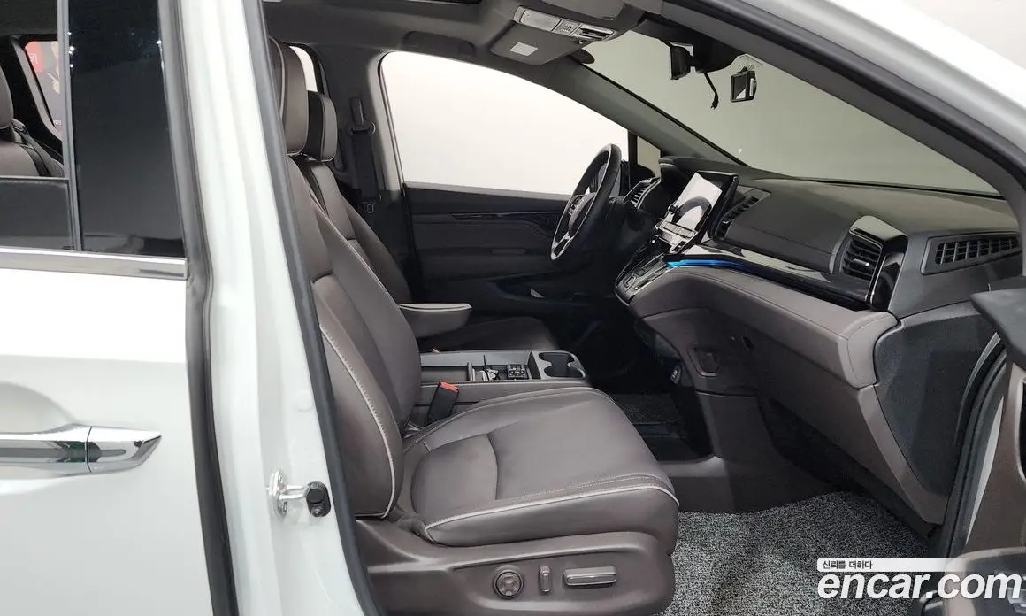Honda Odyssey 2022 3.5 автомат (гидро), фото 16