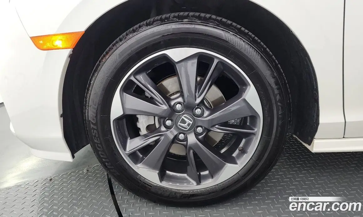 Honda Odyssey 2022 3.5 автомат (гидро), фото 5