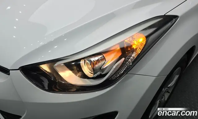 Hyundai Avante 2014 1.6 автомат (гидро), миниатюра 7 Hyundai Avante 2014 1.6 автомат (гидро), миниатюра 7