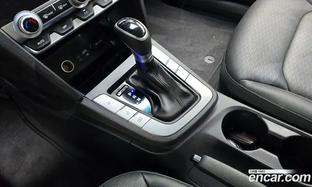 Hyundai Avante 2019 1.6 автомат (гидро), миниатюра 12
