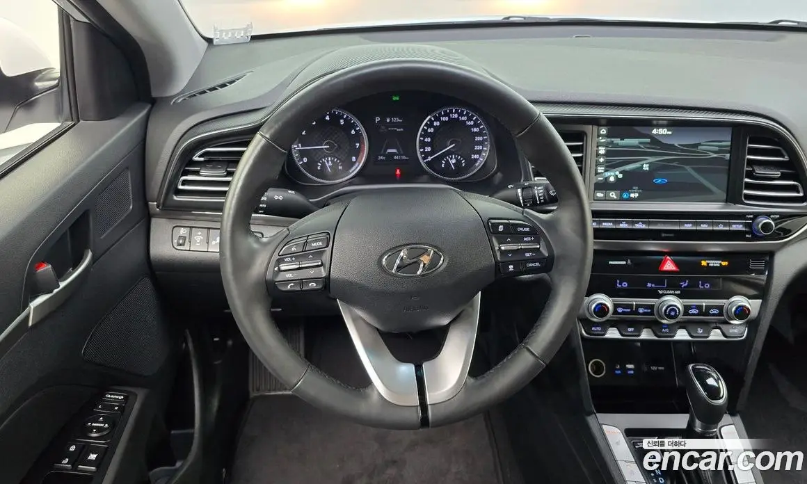 Hyundai Avante 2019 1.6 автомат (гидро), фото 19