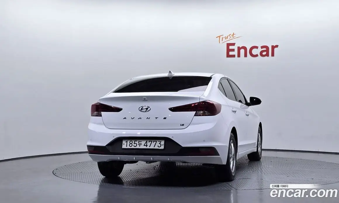 Hyundai Avante 2019 1.6 автомат (гидро), фото 4