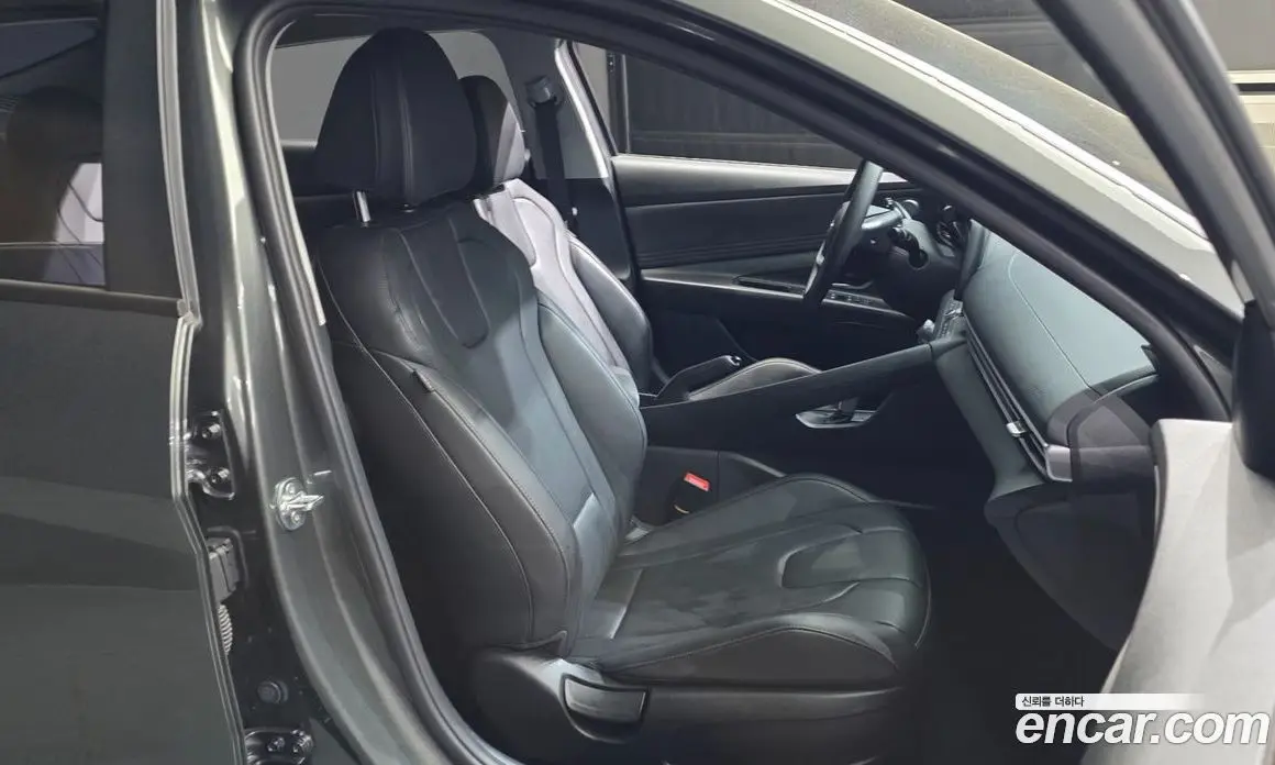 Hyundai Avante 2021 1.6 автомат (гидро), фото 18