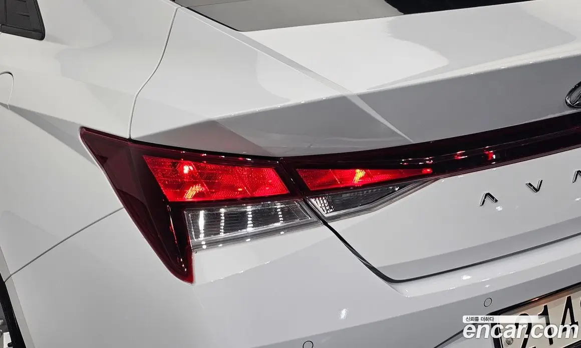 Hyundai Avante 2022 1.6 автомат (гидро), фото 9