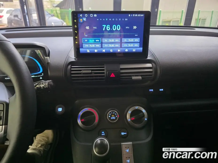 Hyundai Casper 2024 1.0 автомат (гидро), фото 18