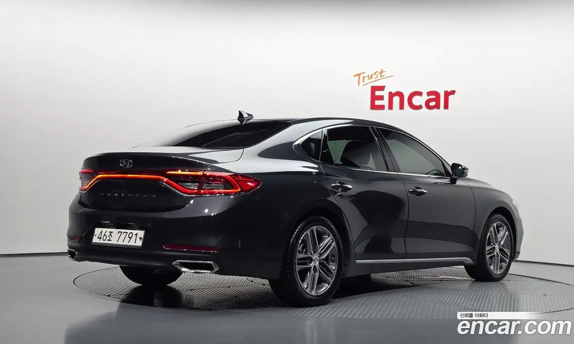 Hyundai Grandeur 2018 3.0 автомат (гидро), фото 2 Hyundai Grandeur 2018 3.0 автомат (гидро), фото 2