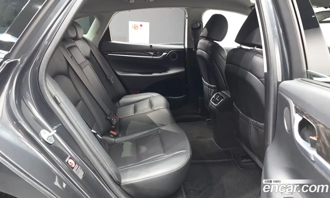 Hyundai Grandeur 2018 3.0 автомат (гидро), фото 12 Hyundai Grandeur 2018 3.0 автомат (гидро), фото 12