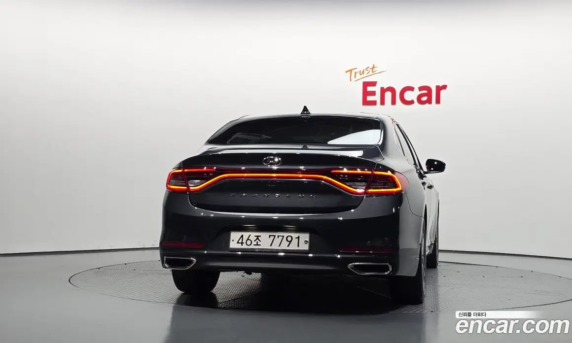 Hyundai Grandeur 2018 3.0 автомат (гидро), фото 4 Hyundai Grandeur 2018 3.0 автомат (гидро), фото 4