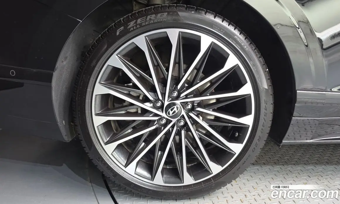 Hyundai Grandeur 2023 3.5 автомат (гидро), фото 5