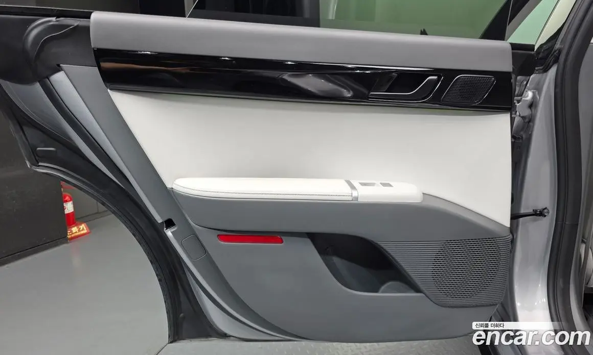 Hyundai Grandeur 2024 1.6 автомат (гидро), фото 15