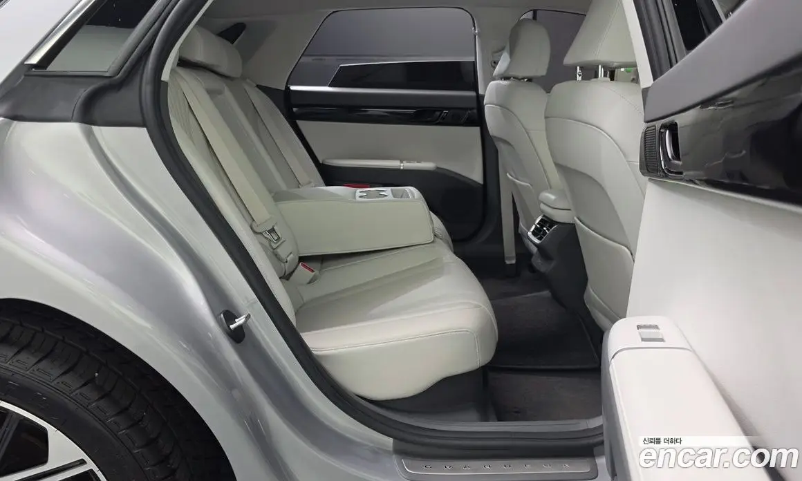 Hyundai Grandeur 2024 1.6 автомат (гидро), фото 18