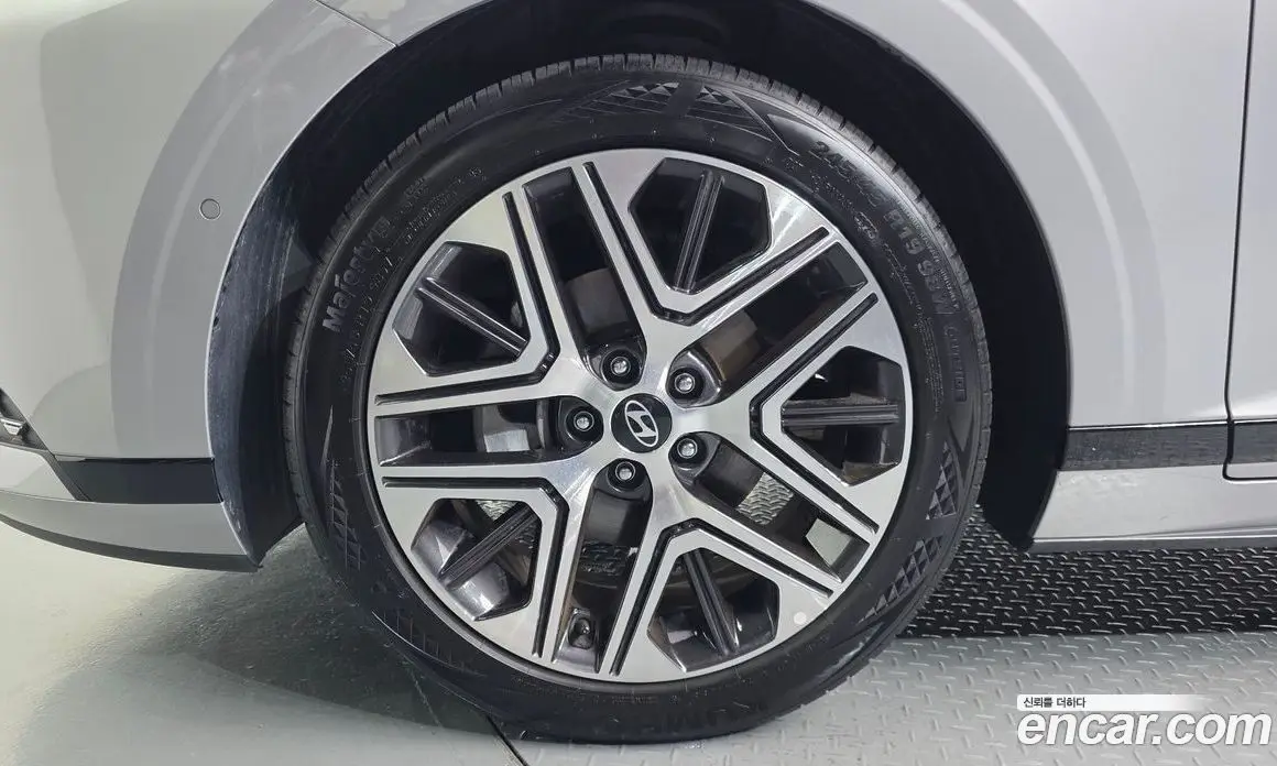 Hyundai Grandeur 2024 1.6 автомат (гидро), фото 5