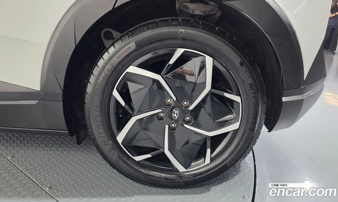 Hyundai Ioniq 5 2024 0.1 автомат (гидро), фото 6