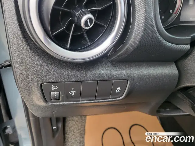 Hyundai Kona 2020 1.6 автомат (гидро), миниатюра 12