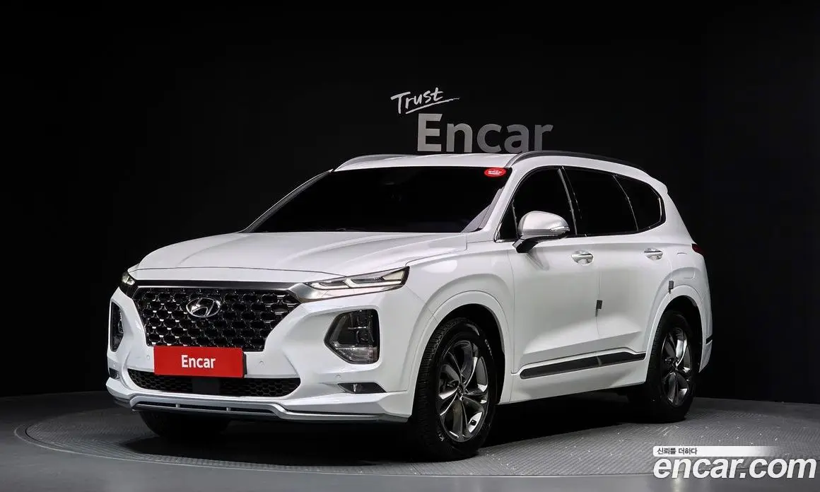 Hyundai Santa Fe 2018 2.0 автомат (гидро), фото 1 Hyundai Santa Fe 2018 2.0 автомат (гидро), фото 1