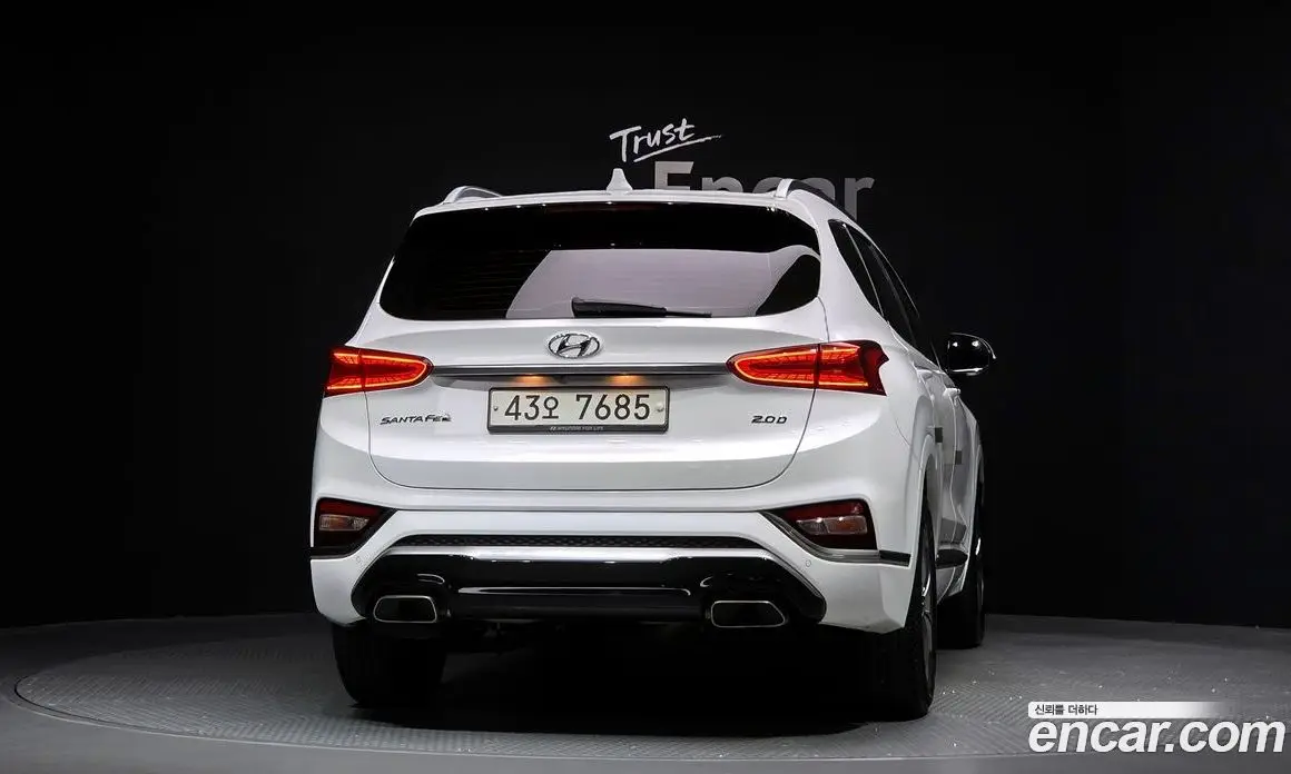Hyundai Santa Fe 2018 2.0 автомат (гидро), фото 4 Hyundai Santa Fe 2018 2.0 автомат (гидро), фото 4