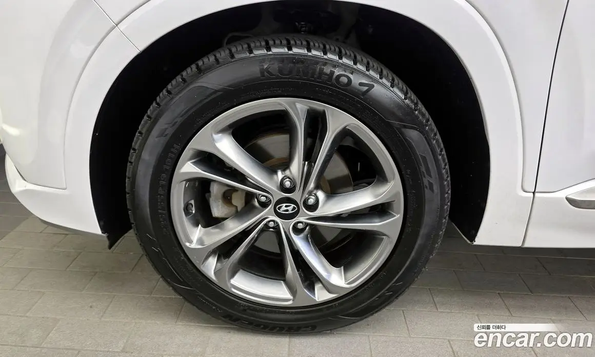 Hyundai Santa Fe 2018 2.0 автомат (гидро), фото 5 Hyundai Santa Fe 2018 2.0 автомат (гидро), фото 5