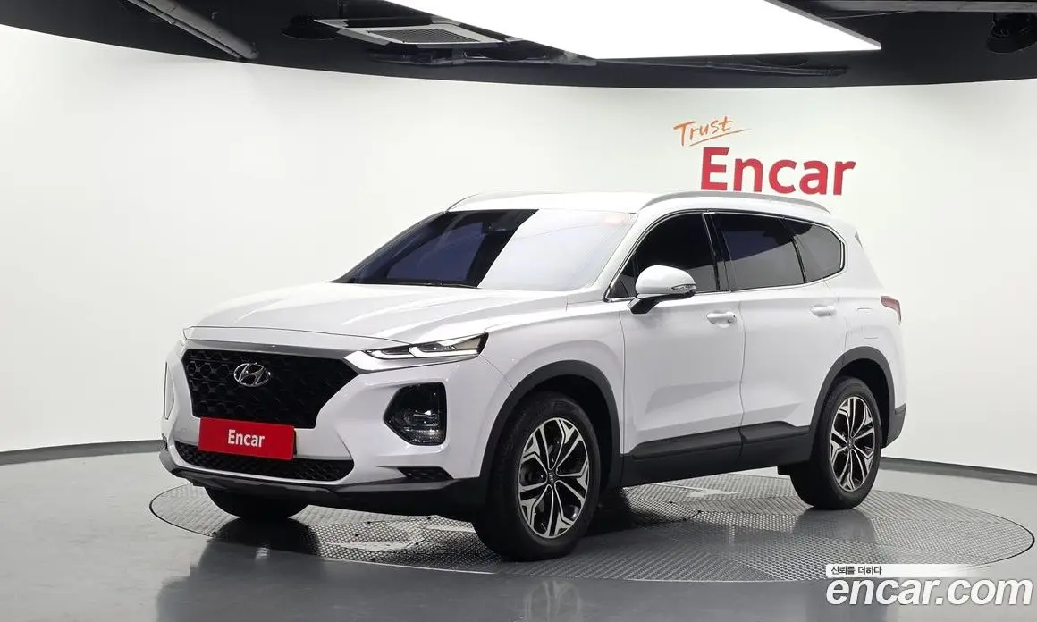 Hyundai Santa Fe 2018 2.0 автомат (гидро), фото 1 Hyundai Santa Fe 2018 2.0 автомат (гидро), фото 1