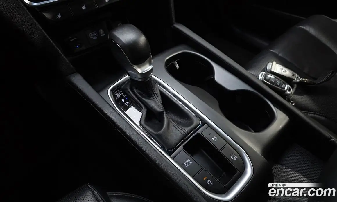 Hyundai Santa Fe 2018 2.0 автомат (гидро), фото 12 Hyundai Santa Fe 2018 2.0 автомат (гидро), фото 12