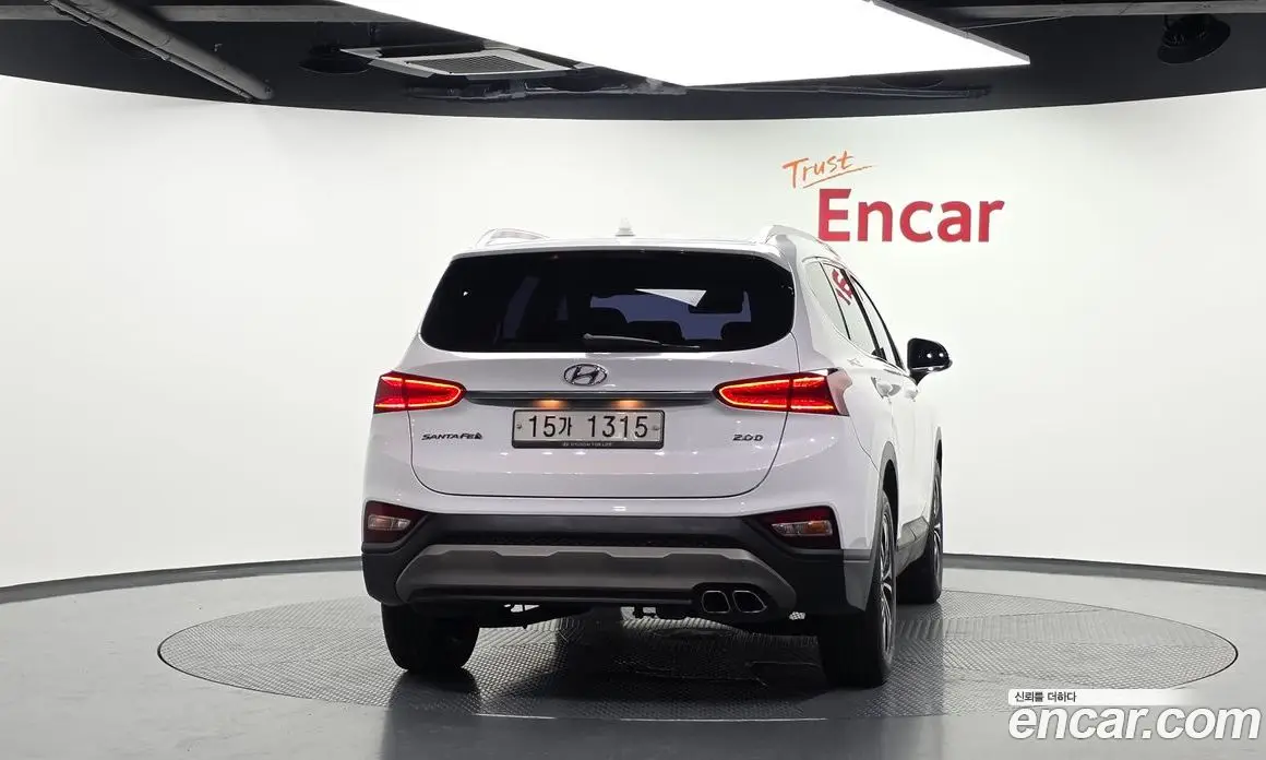 Hyundai Santa Fe 2018 2.0 автомат (гидро), фото 4 Hyundai Santa Fe 2018 2.0 автомат (гидро), фото 4