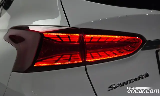 Hyundai Santa Fe 2018 2.0 автомат (гидро), миниатюра 9 Hyundai Santa Fe 2018 2.0 автомат (гидро), миниатюра 9