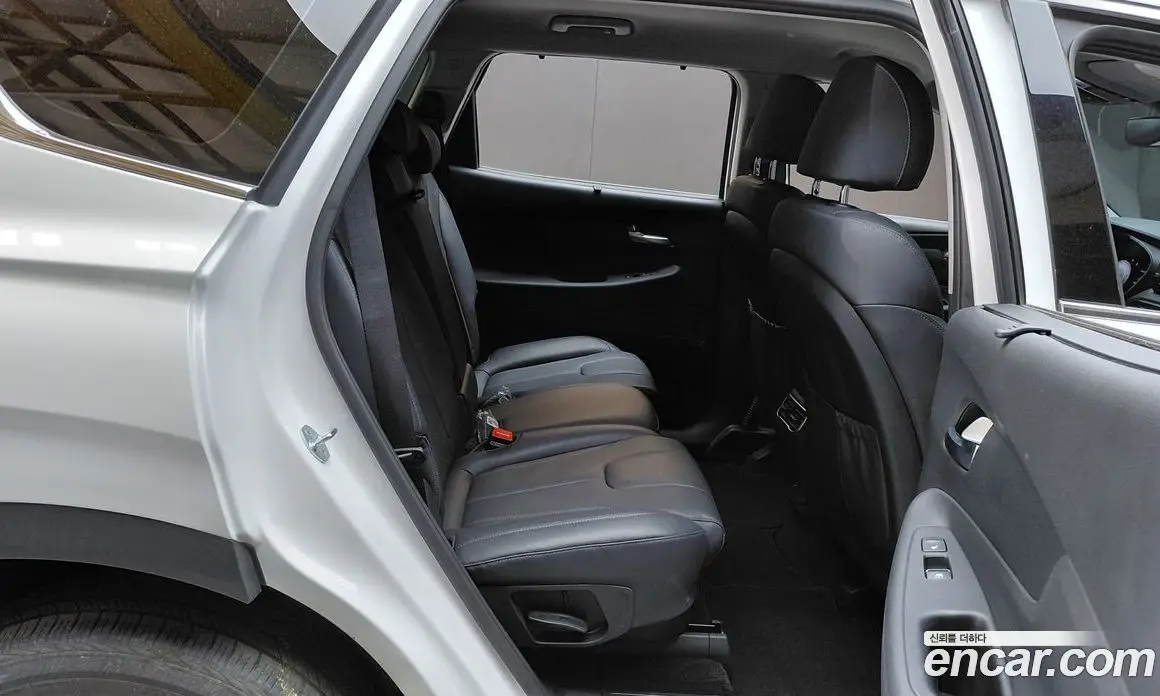 Hyundai Santa Fe 2023 2.5 автомат (гидро), фото 17 Hyundai Santa Fe 2023 2.5 автомат (гидро), фото 17