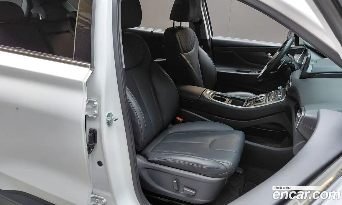 Hyundai Santa Fe 2023 2.5 автомат (гидро), фото 18 Hyundai Santa Fe 2023 2.5 автомат (гидро), фото 18