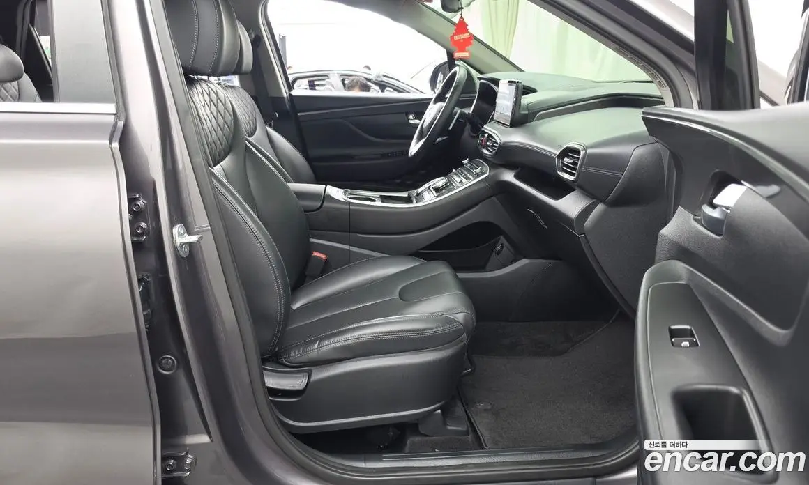 Hyundai Santa Fe 2023 2.2 автомат (гидро), фото 17 Hyundai Santa Fe 2023 2.2 автомат (гидро), фото 17