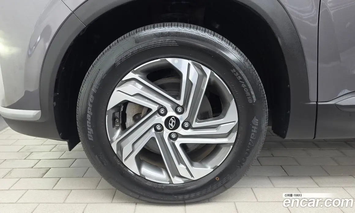 Hyundai Santa Fe 2023 2.2 автомат (гидро), фото 5 Hyundai Santa Fe 2023 2.2 автомат (гидро), фото 5