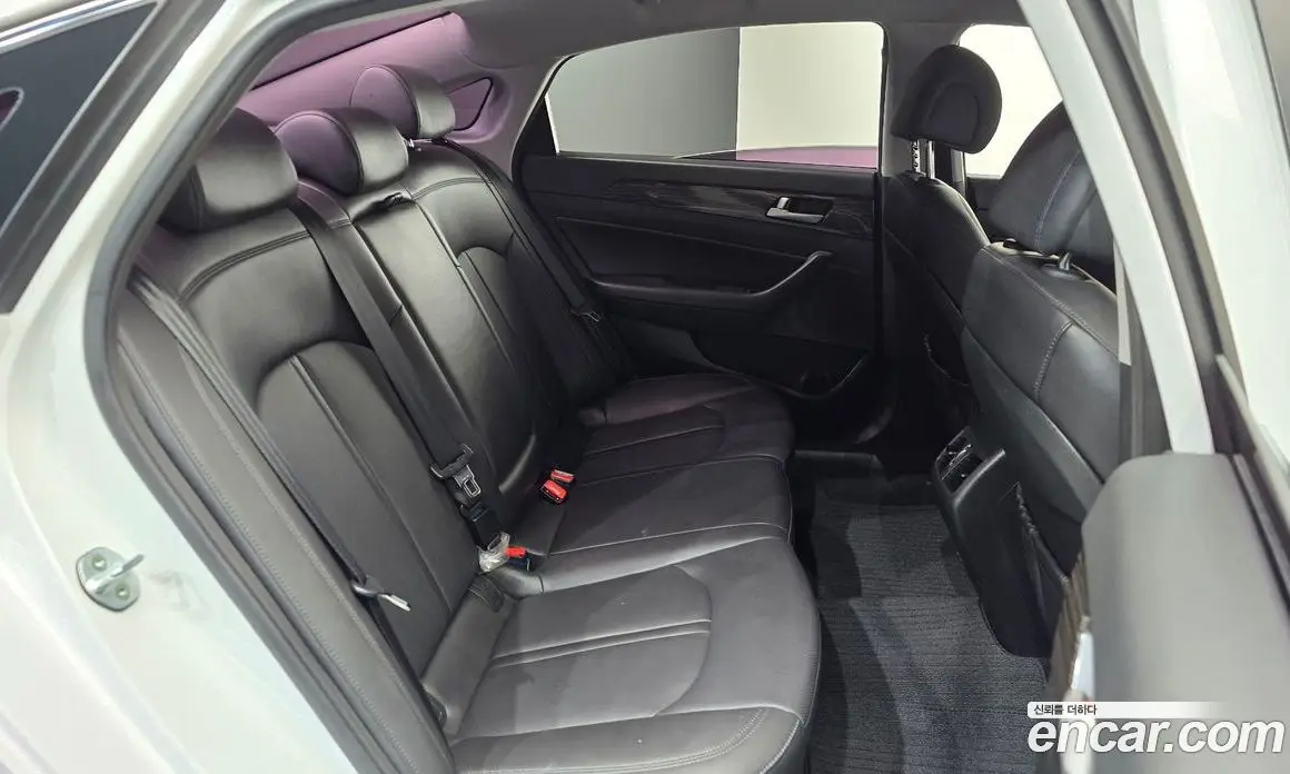 Hyundai Sonata 2015 2.0 автомат (гидро), фото 16
