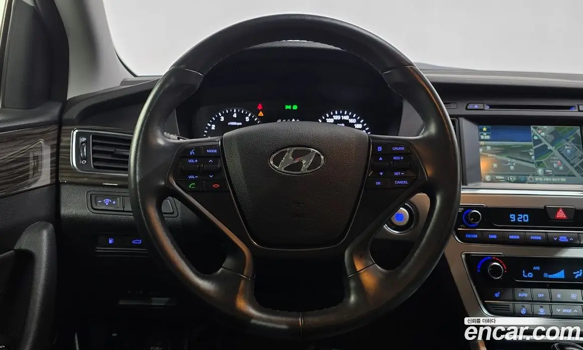 Hyundai Sonata 2015 2.0 автомат (гидро), фото 18