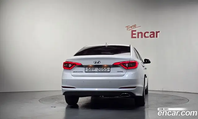 Hyundai Sonata 2015 2.0 автомат (гидро), миниатюра 3