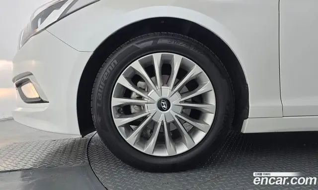 Hyundai Sonata 2015 2.0 автомат (гидро), миниатюра 4