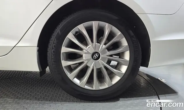 Hyundai Sonata 2015 2.0 автомат (гидро), миниатюра 6