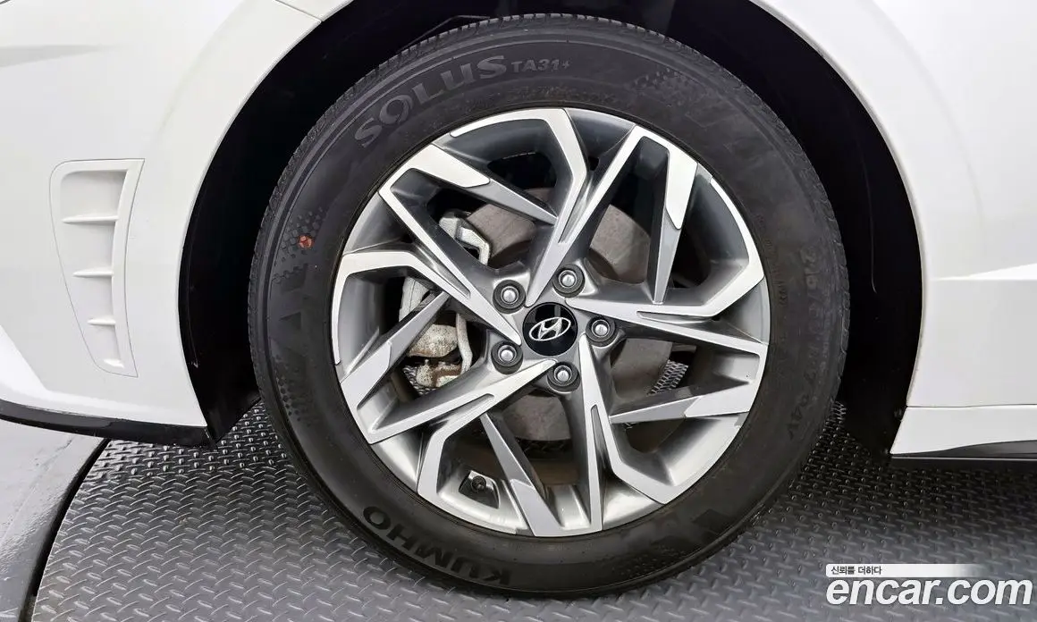 Hyundai Sonata 2022 2.0 автомат (гидро), фото 5