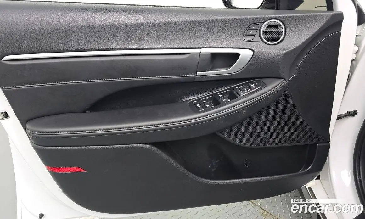 Hyundai Sonata 2024 2.0 автомат (гидро), фото 14