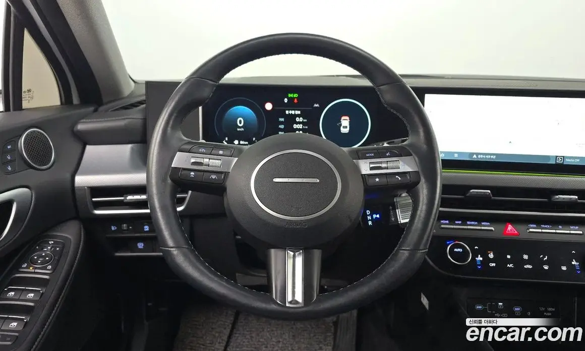 Hyundai Sonata 2024 2.0 автомат (гидро), фото 19