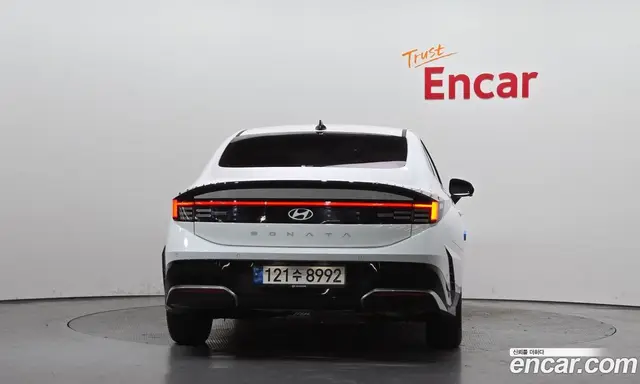 Hyundai Sonata 2024 2.0 автомат (гидро), миниатюра 4