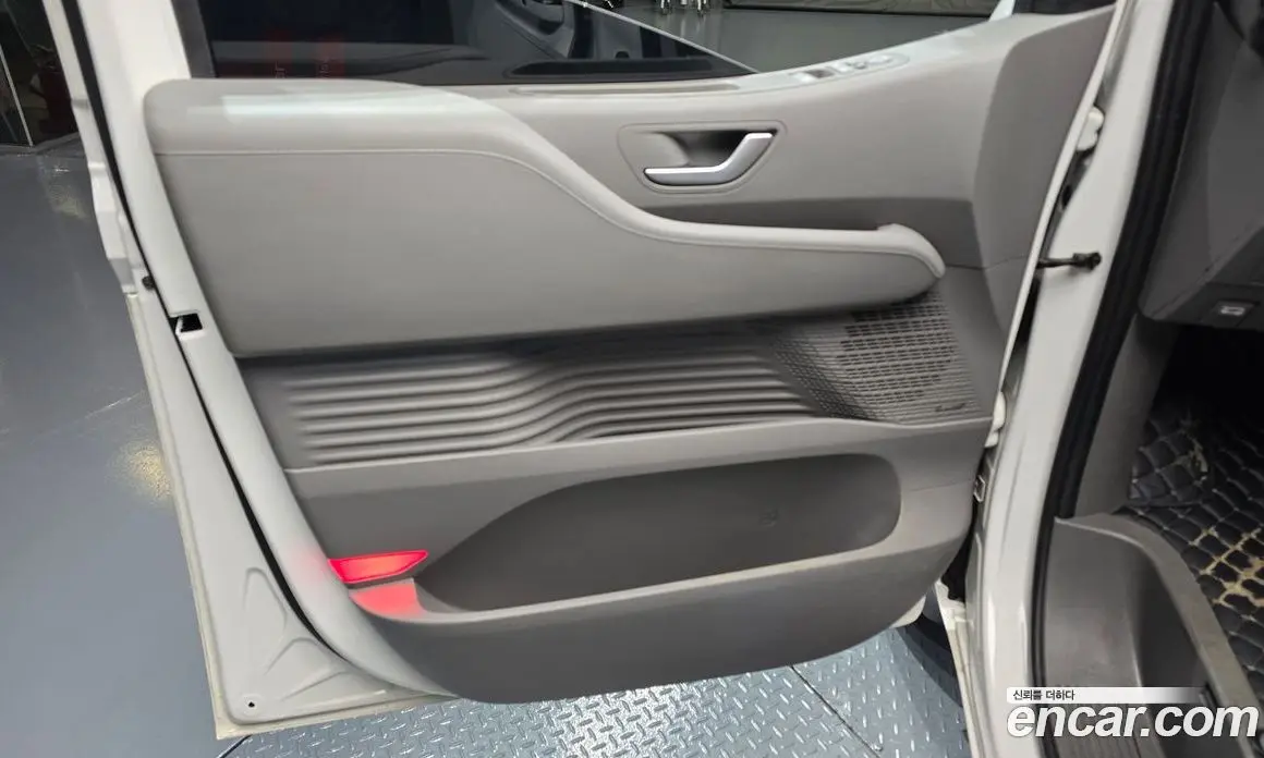 Hyundai Staria 2021 2.2 автомат (гидро), фото 14 Hyundai Staria 2021 2.2 автомат (гидро), фото 14