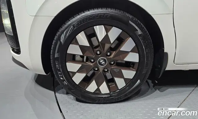 Hyundai Staria 2021 2.2 автомат (гидро), миниатюра 5 Hyundai Staria 2021 2.2 автомат (гидро), миниатюра 5