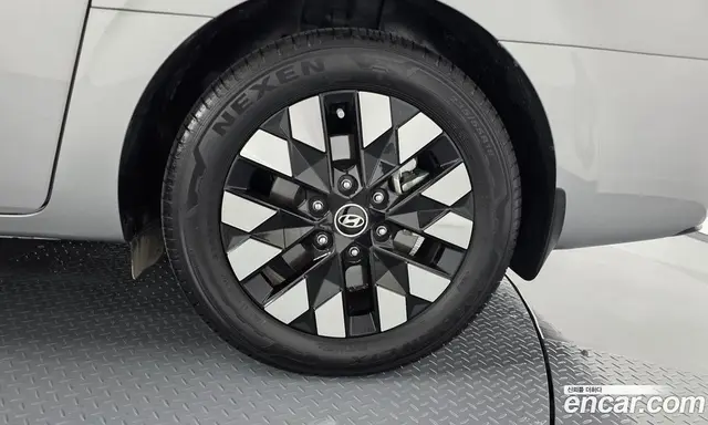 Hyundai Staria 2025 2.2 автомат (гидро), миниатюра 6 Hyundai Staria 2025 2.2 автомат (гидро), миниатюра 6