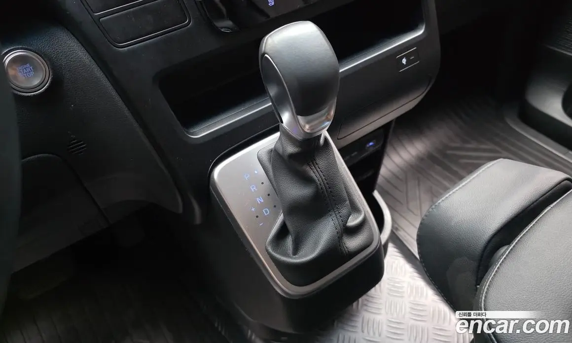 Hyundai Staria 2025 3.5 автомат (гидро), фото 12 Hyundai Staria 2025 3.5 автомат (гидро), фото 12