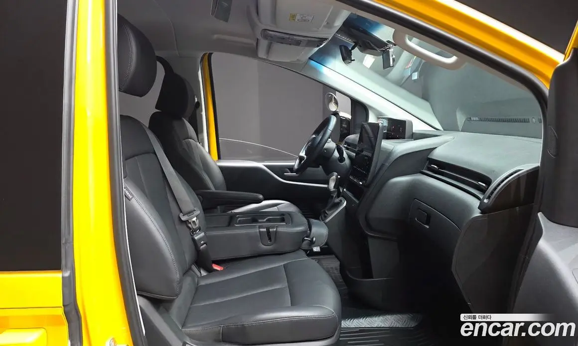 Hyundai Staria 2025 3.5 автомат (гидро), фото 16 Hyundai Staria 2025 3.5 автомат (гидро), фото 16