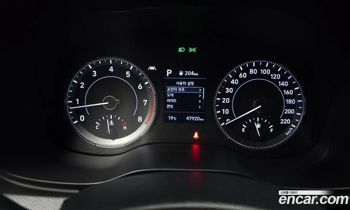 Hyundai Venue 2021 1.6 автомат (гидро), фото 11