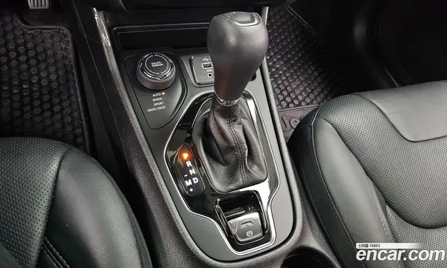 Jeep Cherokee 2021 2.4 автомат (гидро), миниатюра 12