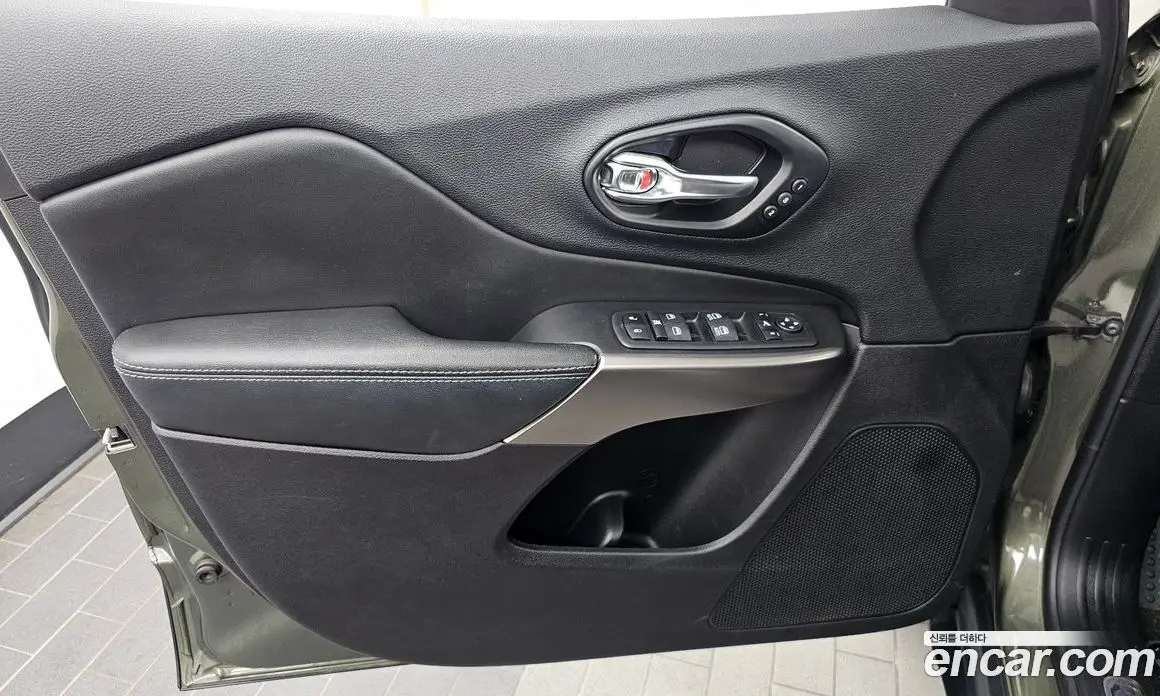 Jeep Cherokee 2021 2.4 автомат (гидро), фото 14 Jeep Cherokee 2021 2.4 автомат (гидро), фото 14