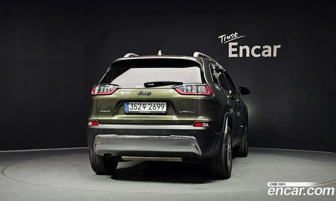 Jeep Cherokee 2021 2.4 автомат (гидро), фото 4 Jeep Cherokee 2021 2.4 автомат (гидро), фото 4