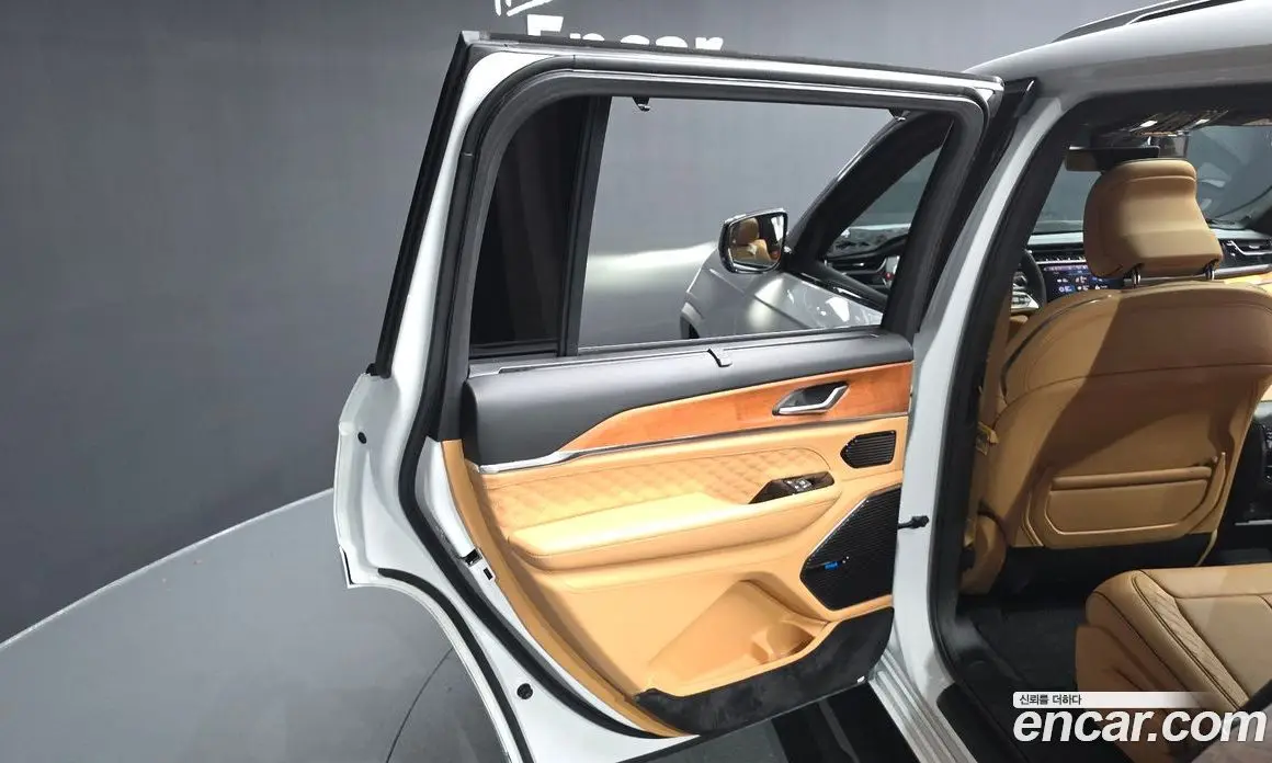 Jeep Cherokee 2023 3.6 автомат (гидро), фото 15