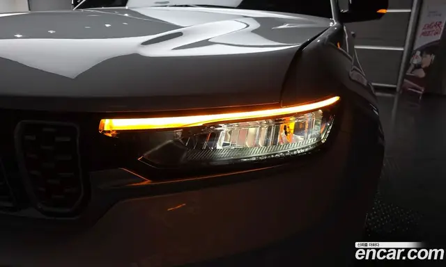 Jeep Cherokee 2023 3.6 автомат (гидро), миниатюра 8