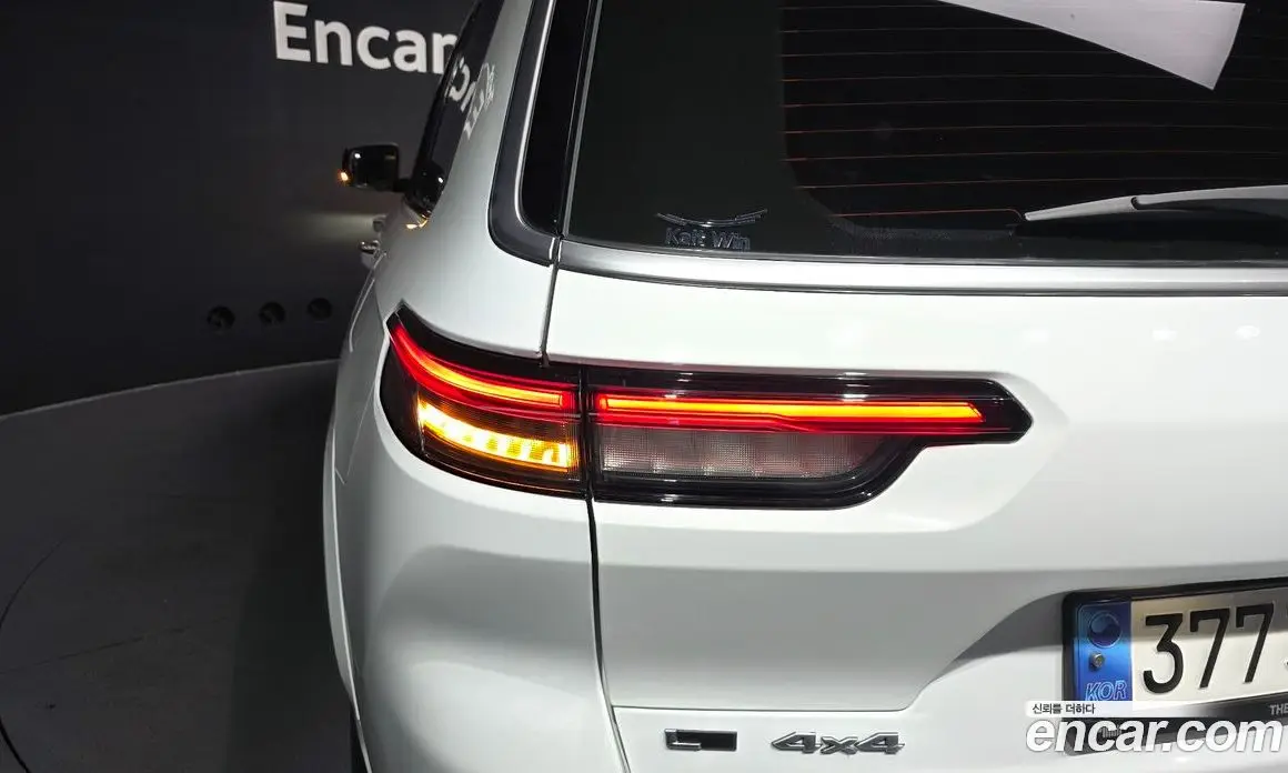 Jeep Cherokee 2023 3.6 автомат (гидро), фото 9